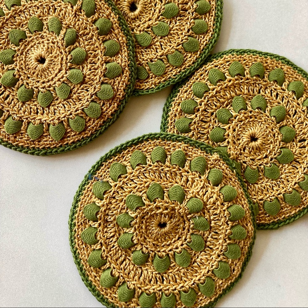 (2/2) Vintage Belgian Set 4 Crochet Knit Coasters